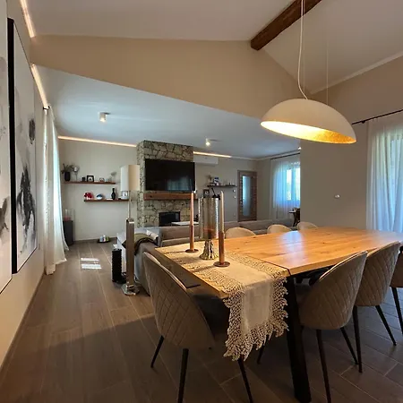 Tt Villa