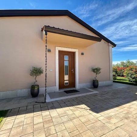 Tt Villa