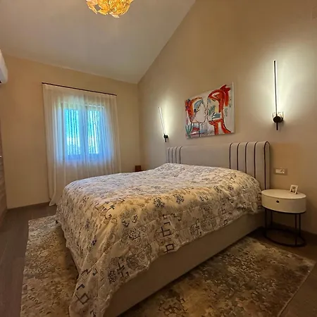 Tt * Novigrad Istria